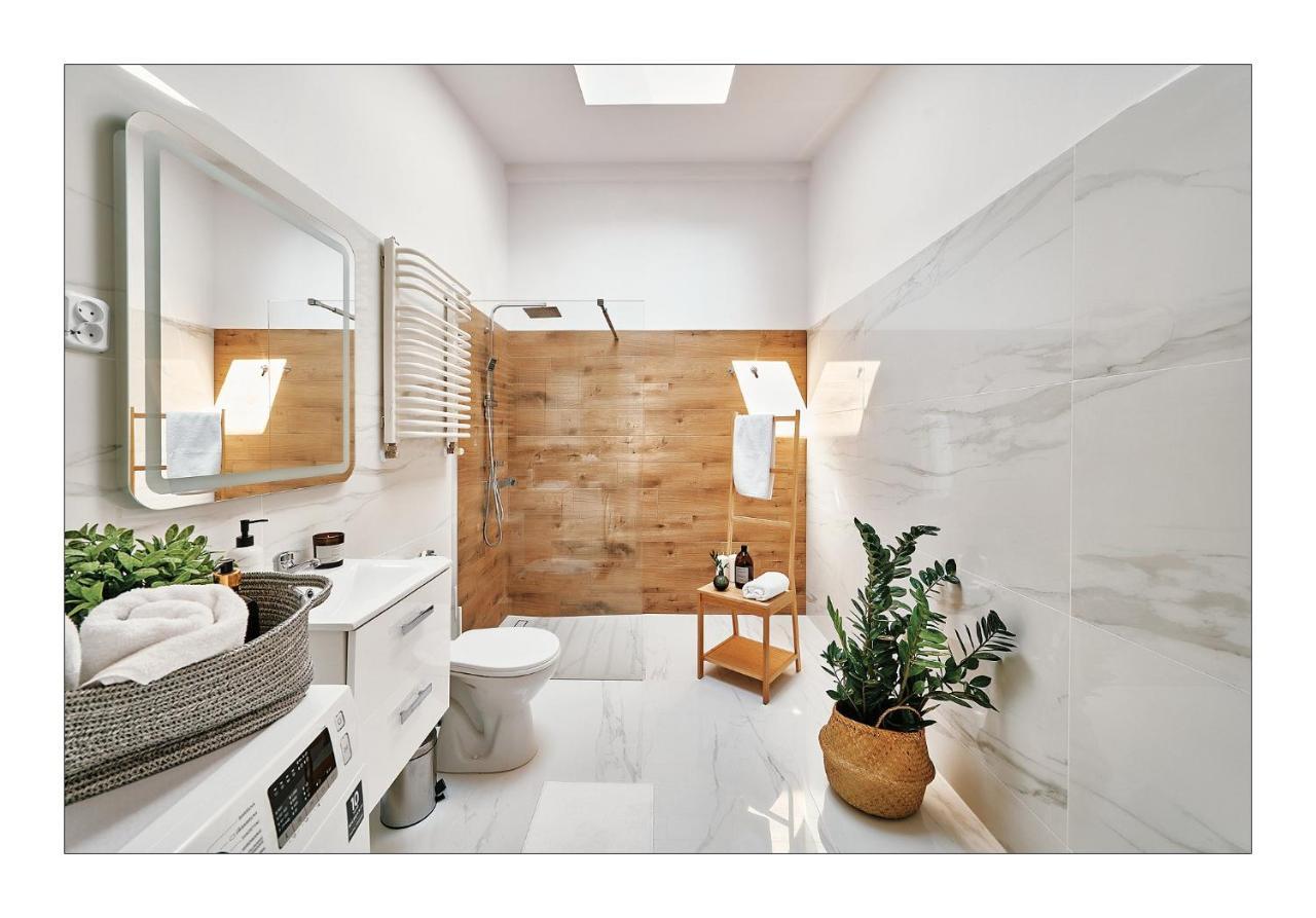 Sunny Apartment At The Heart Of Old Town Krakow Ngoại thất bức ảnh